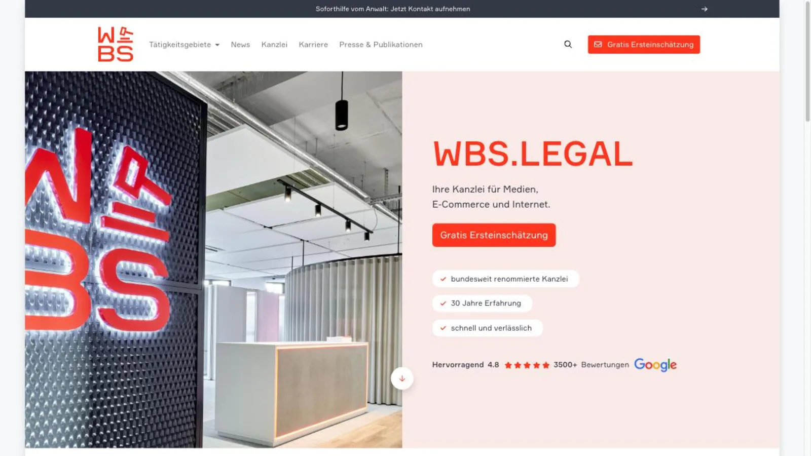 Startseite der Kölner Kanzlei WBS.LEGAL mit Google-Bewertung 4,8 und orangerotem Button für die Ersteinschätzung